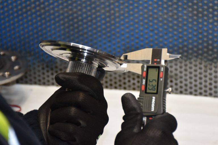 inspección visual manual en automoción